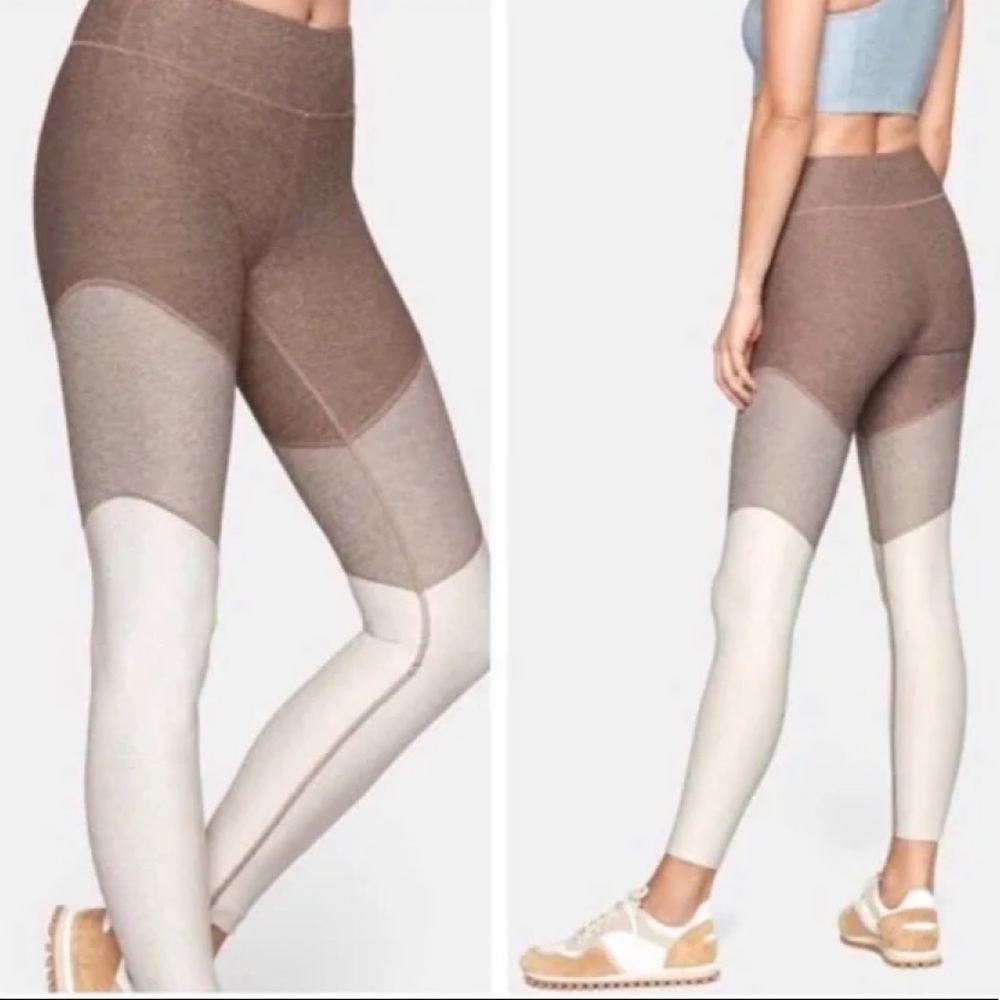 Outdoor Voices leggings.